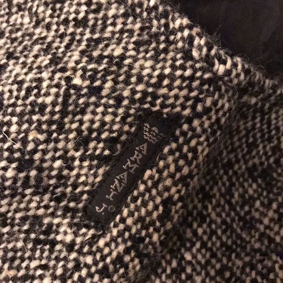 Georgio Armani skirt - Picture 4 of 7